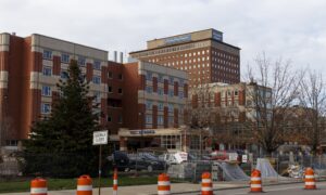 400 Workers Quit Large Michigan Hospital System Over COVID-19 Vaccine Mandate
