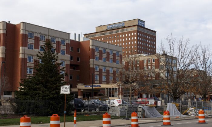 A view of the front entrance to Henry Ford Hospital in Detroit, Mich., on April 8, 2020. (Elaine Cromie/Getty Images)