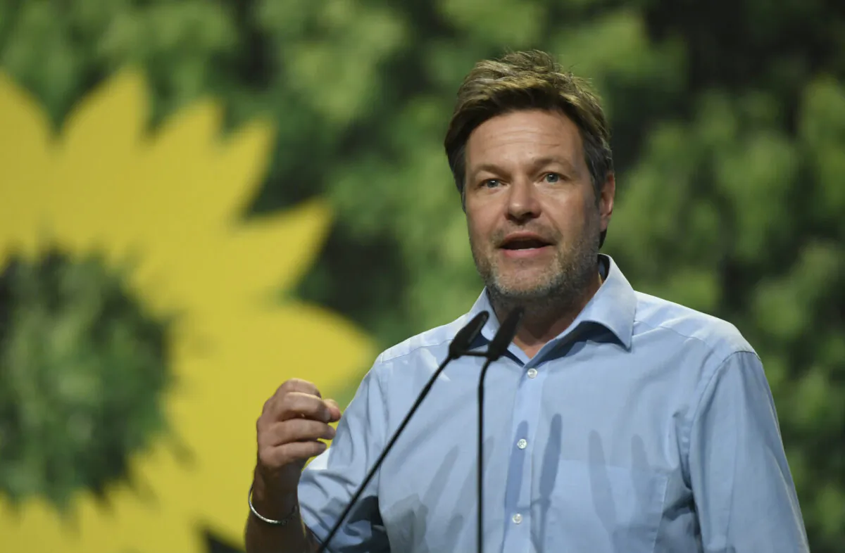 German Green party co-leader Robert Habeck delivers a speech at a two-day party congress of the German Green party in Bielefeld, western Germany, on Nov. 16, 2019. (Ina Fassbender/AFP via Getty Images)