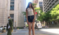 Woman With 52.8-Inch Legs Loves to Wear High Heels, Shorts: ‘I Love My Long Legs’