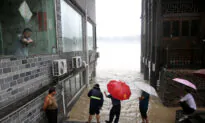 China Raises Emergency Level as Heavy Rain Triggers Floods