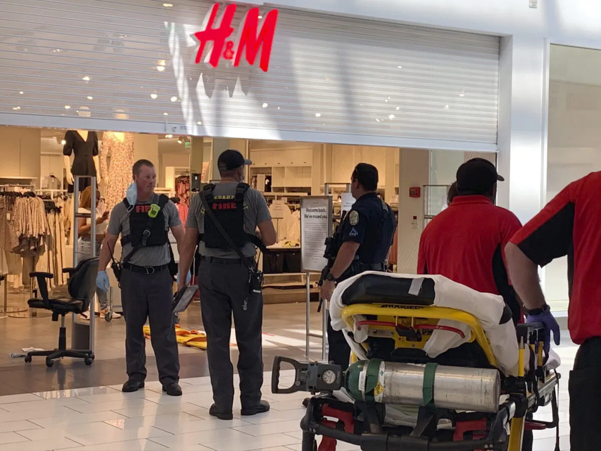 Authorities continue their investigation of a shooting at Riverchase Galleria shopping mall in Hoover, Ala.,on July 3, 2020. (Carol Robinson/The Birmingham News via AP)