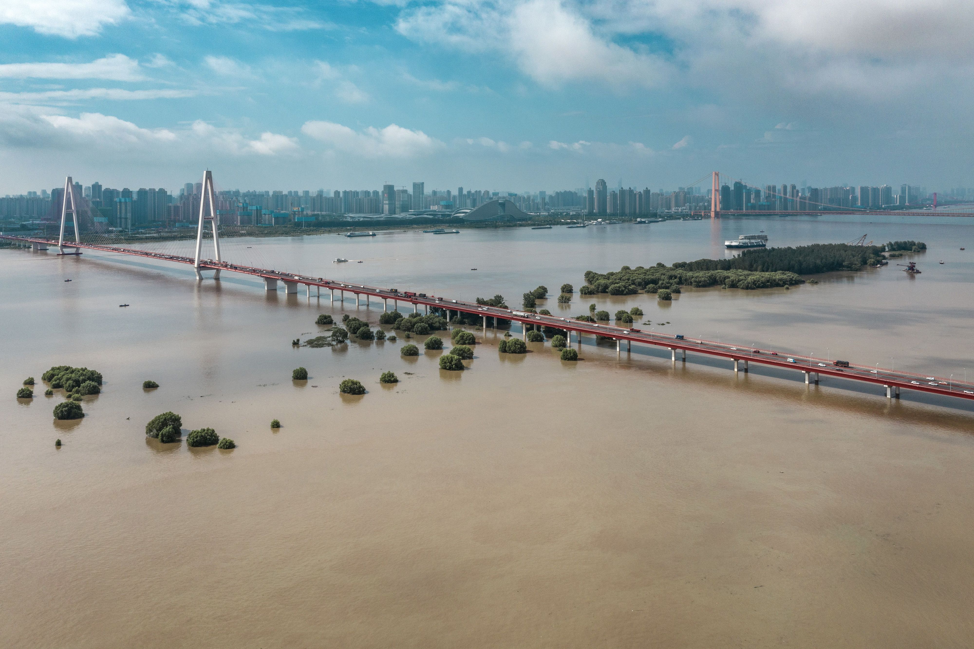 Наводнение в Китае город Янцзы