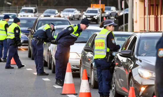 Cops Find $1 Million Cash in South Australia Border Crossing Bust