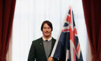 Paddle Pays Tribute to Olympian Pullin in Gold Coast