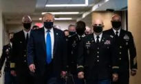 Trump Wears Mask During Visit to Military Hospital in Maryland