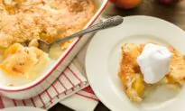 Old-Fashioned Peach Cobbler