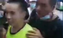 Hundreds of Villagers in Guangdong Province Welcome Back Hero Released From Prison