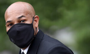 Honolulu Prosecutors Seek to Drop Charges Against Surgeon General for Allegedly Flouting Virus Restrictions