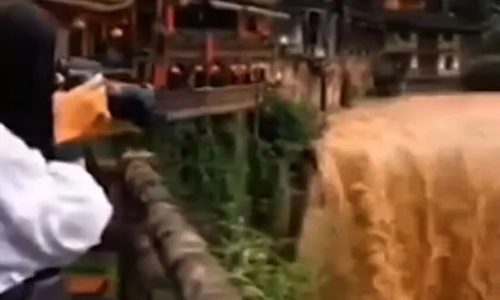 More Homes Demolished by Floodwater, Song Dynasty Bridge Destroyed