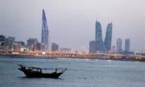 Bahrain Seeks to Restore Ties with Iran, King Tells Putin in Moscow