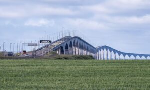 Atlantic Premiers Not Ready to Lift Travel Restrictions on Rest of Canada