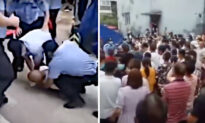 Beijing Residents Clash With Police Making a Profit at Checkpoint Entry