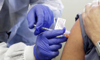 Moderna Says CCP Virus Vaccine Produces Antibodies in Older People