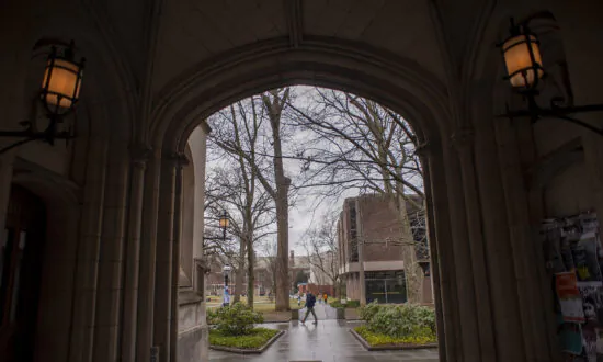 Princeton University Delays Start of Spring Semester, Bans Students From Leaving the County
