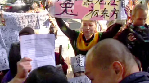 Thousands of Petitioners Call on Chinese Government to Respond to Past Injustices