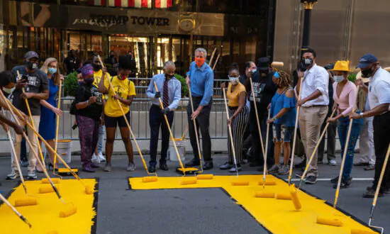 New York Police Want to Paint a ‘Blue Lives Matter’ Street Mural in New York City, Too