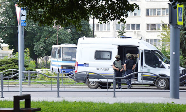Ukraine bus hostage