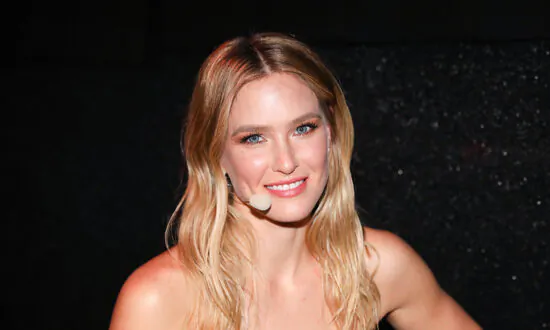 Israeli Top Model Bar Refaeli Convicted of Tax Evasion