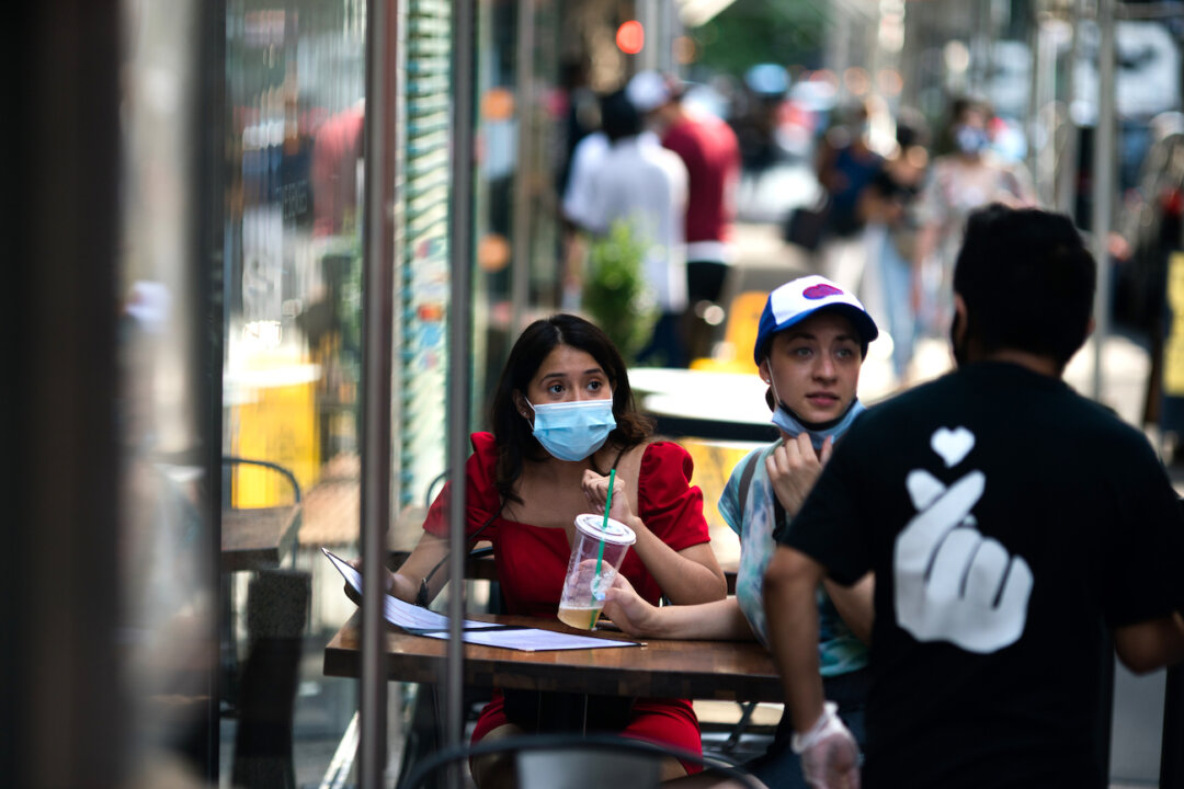 Indiana, Ohio, Minnesota Impose Mask Mandates to Curb CCP Virus Spread