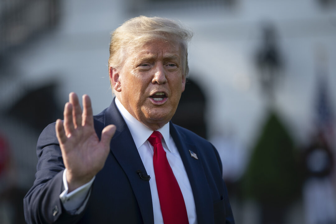 Republicans, Democrats ‘Far Apart’ in Stimulus Talks, Trump Says