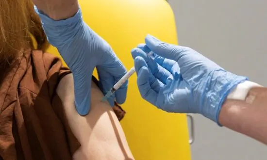 Oxford Vaccine Candidate Looks Promising as Older People Show Strong Immune Response