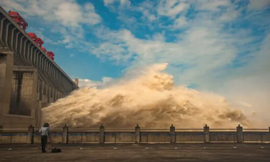 Two Chinese Provinces Sacrificed to Save Wuhan and Three Gorges Dam