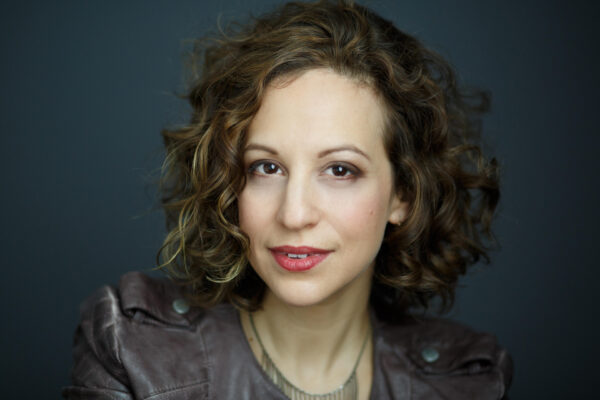 soprano Jennifer Zetlan