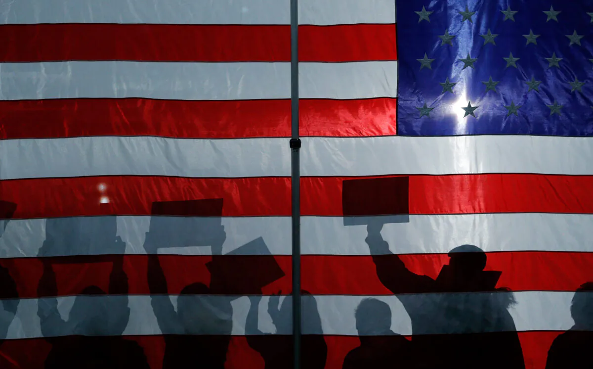 (John Locher/AP Photo)
