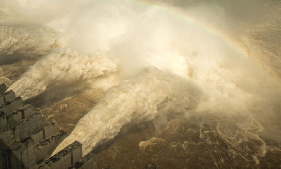 Whistleblower On China’s NGO Faces Serious Threats; Generals Pushback On Xi Jinping; 4th Wave Formed