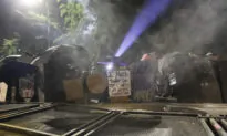 Rioters Breach Fence Around US Courthouse in Portland, Provoking Federal Response