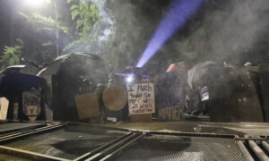 Rioters Breach Fence Around US Courthouse in Portland, Provoking Federal Response