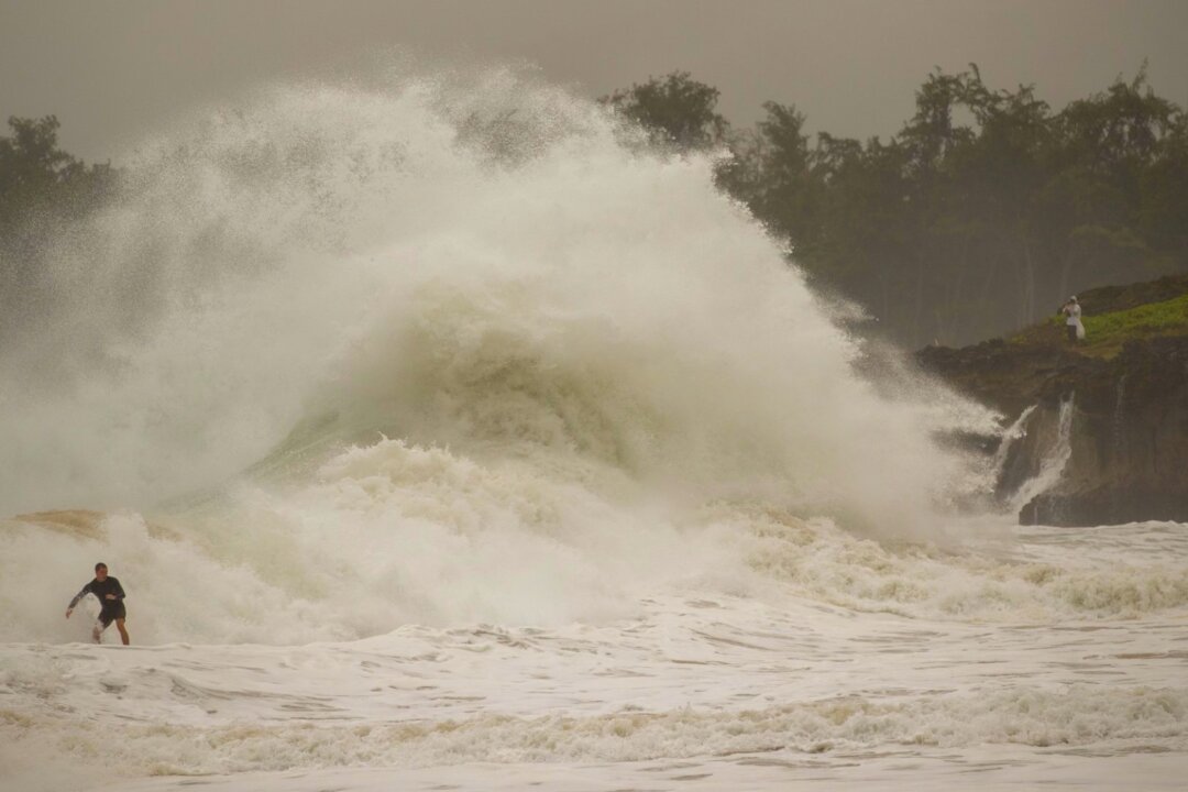 Hurricane Douglas Gains Strength; Skirts the State of Hawaii
