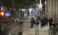 Portland Rioters Attack Courthouse Fence; Federal Officers Deploy Tear Gas