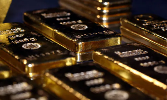 LAX Cargo Handlers to Plead Guilty to Theft of Gold Bars
