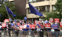 Chinese-Canadians Call for Democracy in China and End of Communist Rule at Rally in Toronto