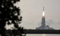 NASA Launches Mars Rover to Look for Signs of Ancient Life