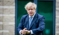 UK Halts Lockdown Easing as CCP Virus Cases Rise