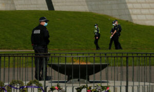 Victoria Records Three Deaths, 397 New Virus Cases on August 1