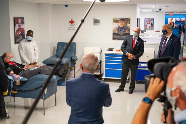 trump at red cross