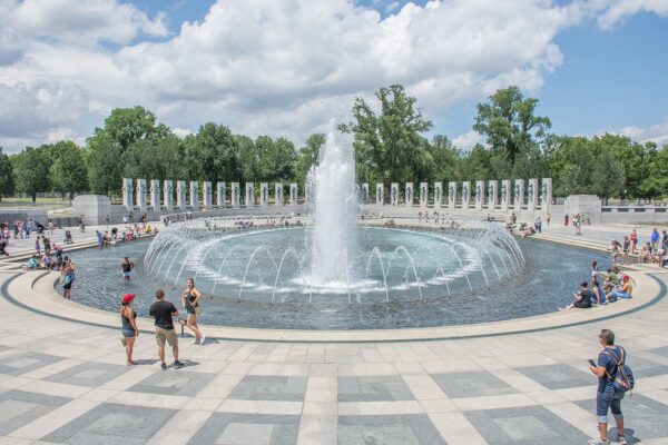 National_World_War_II_Memorial,_Washington_DC,_July_2017