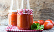 Pomarola, a Simple Italian Tomato Sauce