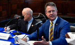 Kansas Representative Demands Planned Parenthood Return $80 Million in PPP Loans