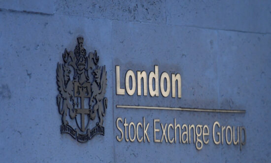 World Shares Hit 5-Month High; European Shares, Dollar Falter