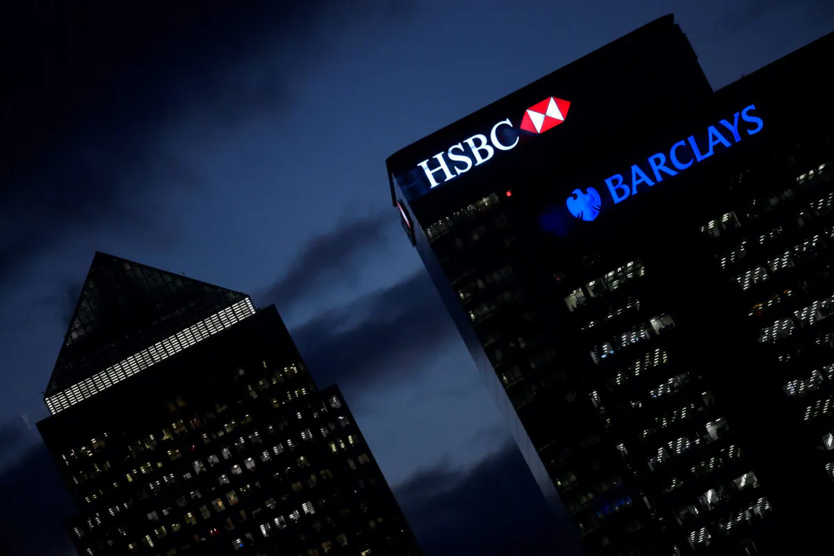 HSBC and Barclay's buildings in the Canary Wharf financial district of London, Britain, on Nov. 19, 2018. (Toby Melville/Reuters)