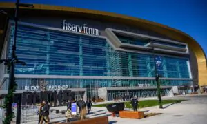 IN-DEPTH: Struggling Campaigns Scrambling to Qualify for 1st GOP Presidential Debate—$1 at a Time