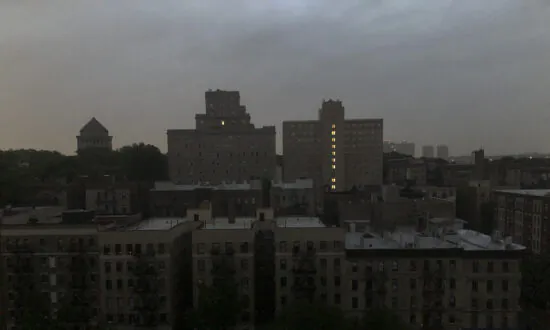 Power Restored in Manhattan After Outage Affects Thousands
