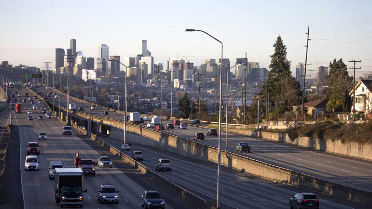 Rush hour traffic is lighter than normal during the morning commute heading in and out of Seattle on Interstate 5 in Seattle, Washington on March 16, 2020 (Karen Ducey/Getty Images).