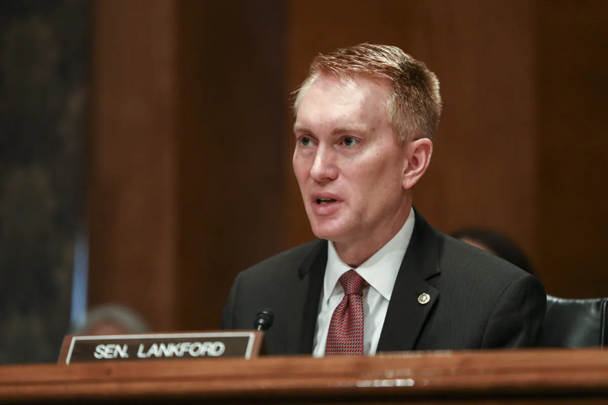 Sen. James Lankford (R-Okla.) during a Senate Homeland Security Committee meeting in Washington on July 30, 2019. (Charlotte Cuthbertson/The Epoch Times)