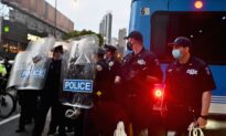 US Confidence in Police Falls to Lowest Level in Nearly Three Decades: Poll